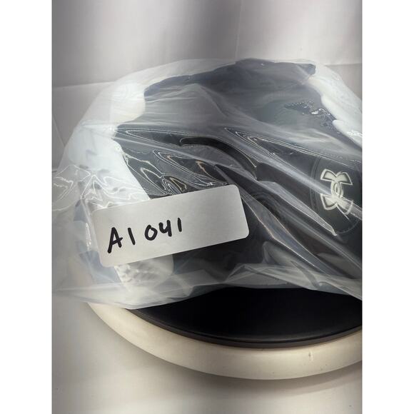 Under Armour Flow Highlight Ace Womens Sz 6.5 Black Volleyball Shoes 3027083-001 - Picture 11 of 11